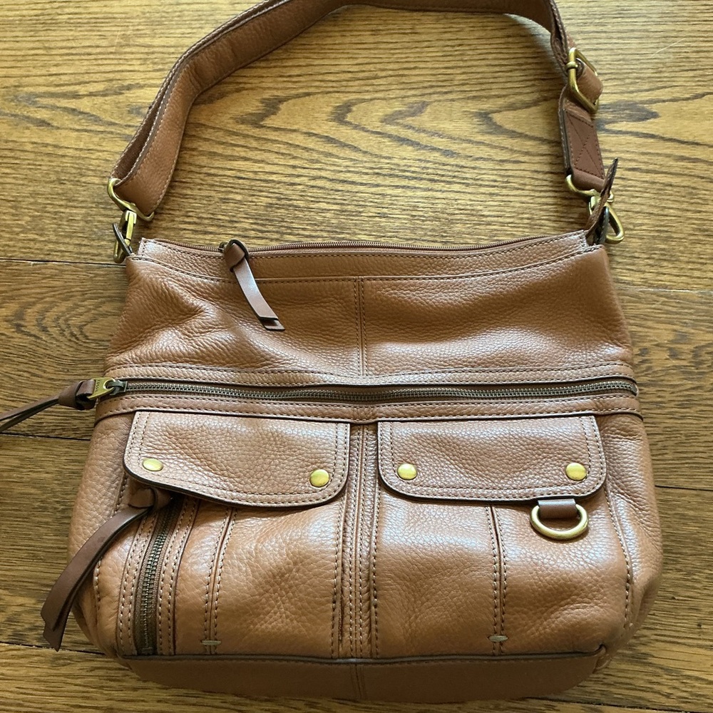 Fossil Brown Leather Crossbody Bag with Gold-Tone Hardware
